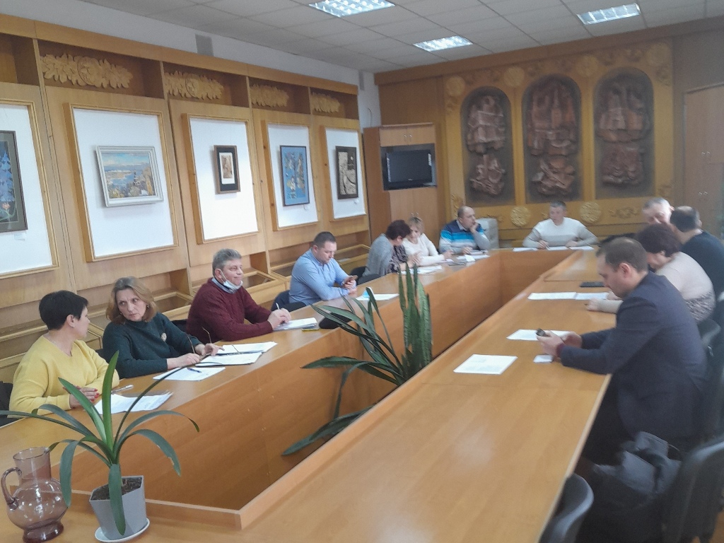 08 лютого відбулись засідання постійних комісій районної ради з питань майна та земельних відносин, а також з питань бюджету